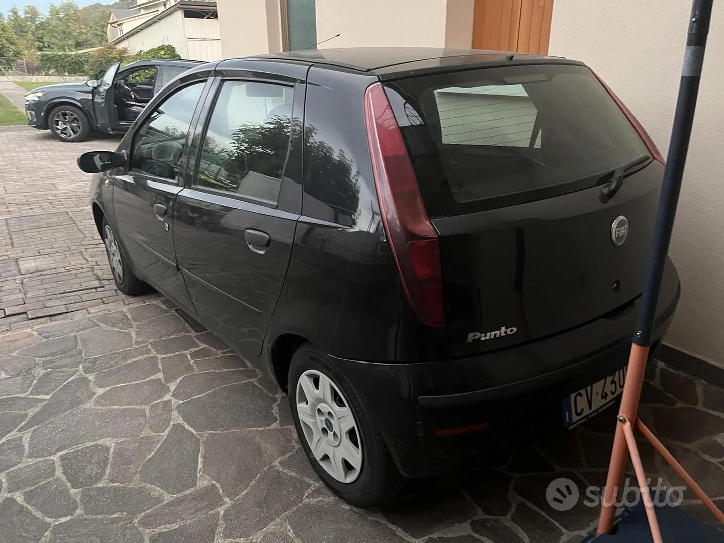 Fiat Punto 2005 photo 2