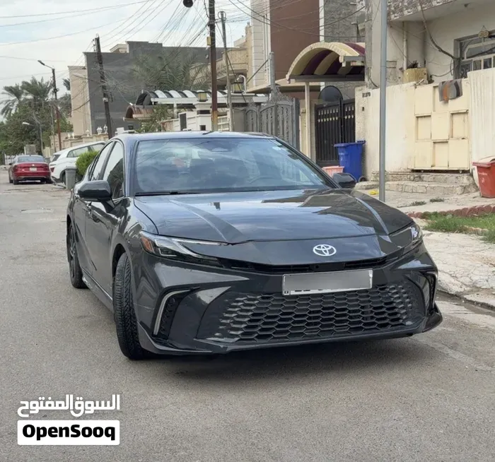 Toyota Camry 2025 photo 4