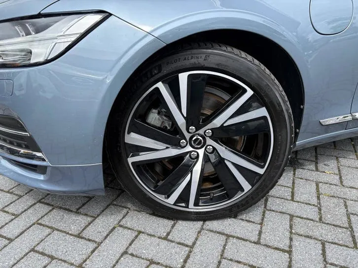 Volvo V90 2017 photo 2