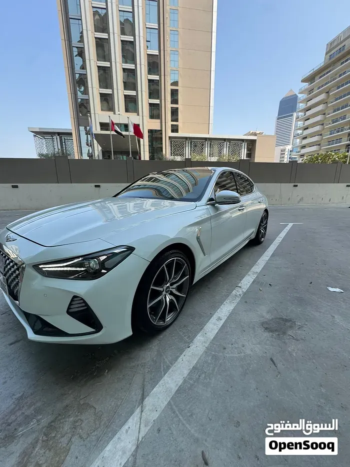 Genesis G70 2020 photo 2