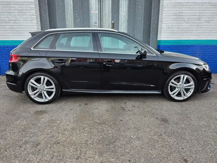 Audi A3 2015 photo 5