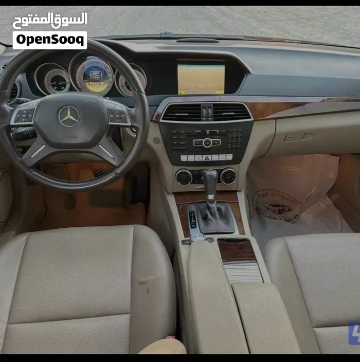 Mercedes-Benz C-Class 2012 photo 3