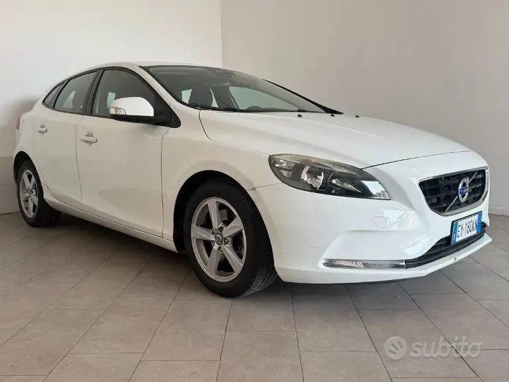 Volvo V40 2015 photo 3