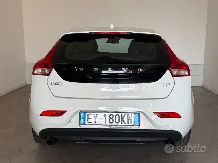 Volvo V40 2015 photo 5