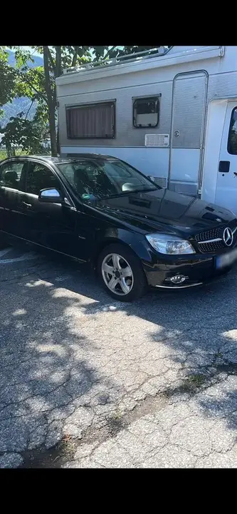Mercedes-Benz C230