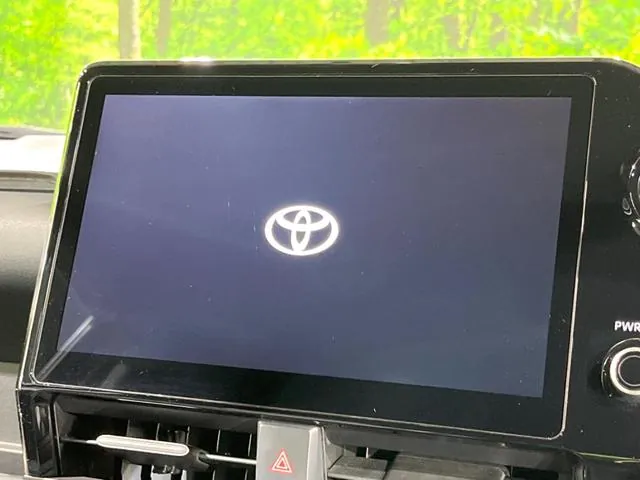 Toyota Vitz Sz 10.5 Navi 2024 photo 3