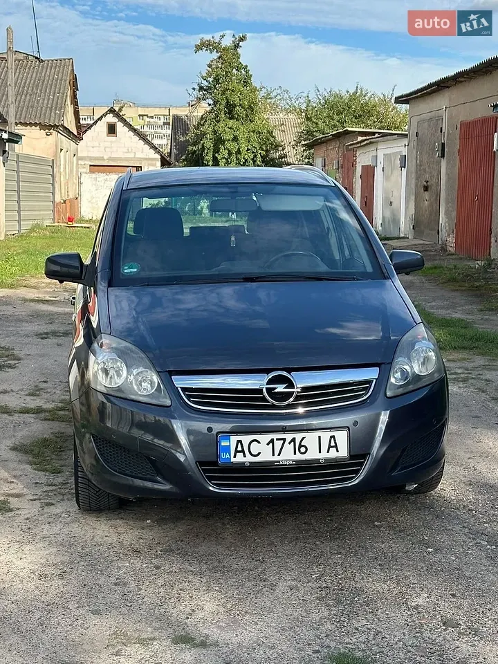 Opel Zafira 2010 photo 3