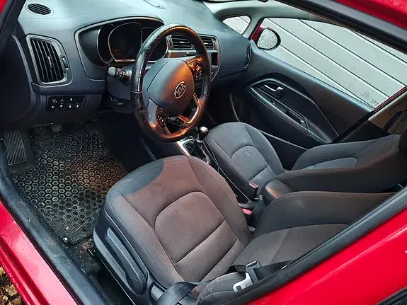Kia Rio 2013 photo 3