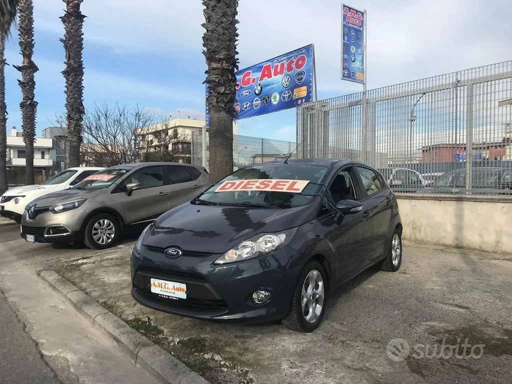 Ford Fiesta 2011 photo 3