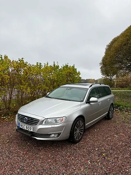 Volvo V70 2016 photo 2