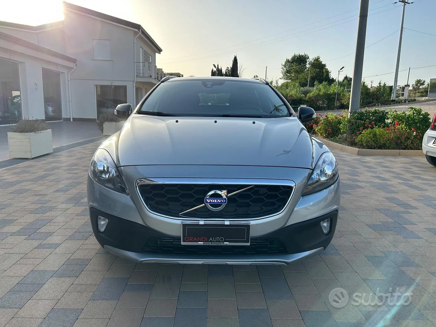 Volvo V40 2015 photo 5
