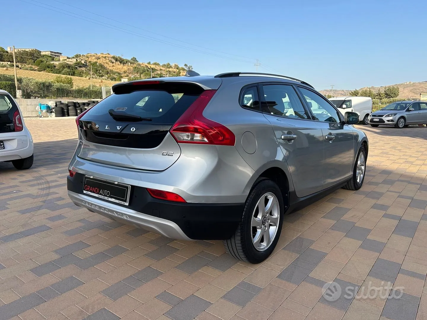 Volvo V40 2015 photo 3
