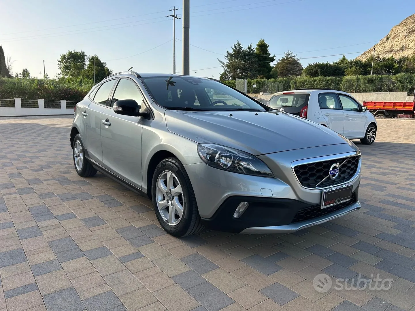 Volvo V40 2015 photo 4