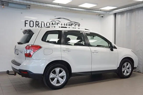 Subaru Forester 2015 photo 3