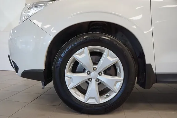 Subaru Forester 2015 photo 5