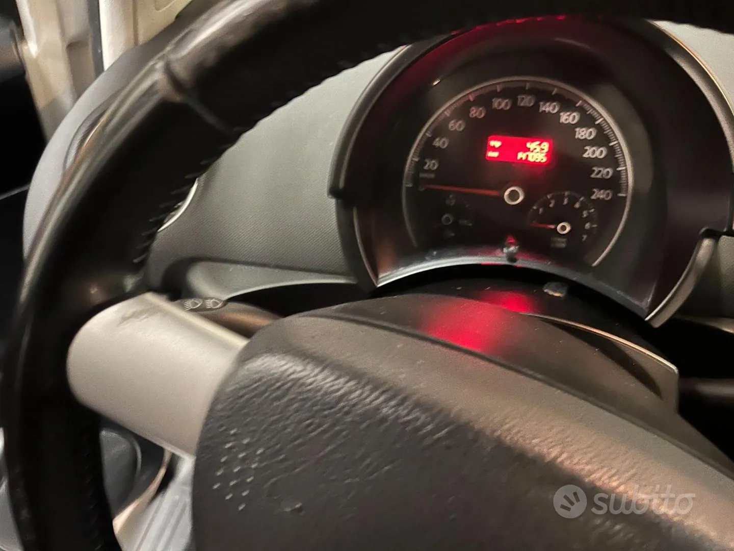Volkswagen New Beetle 2009 photo 4