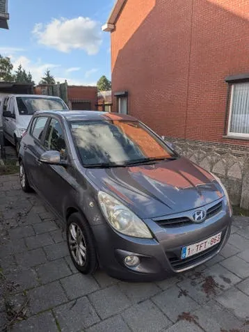 Hyundai I20