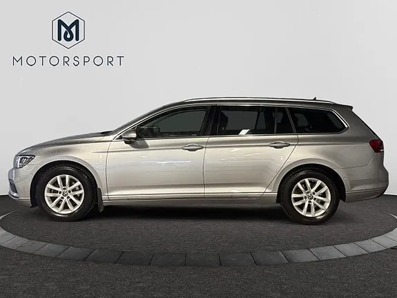Volkswagen Passat 2024 photo 3