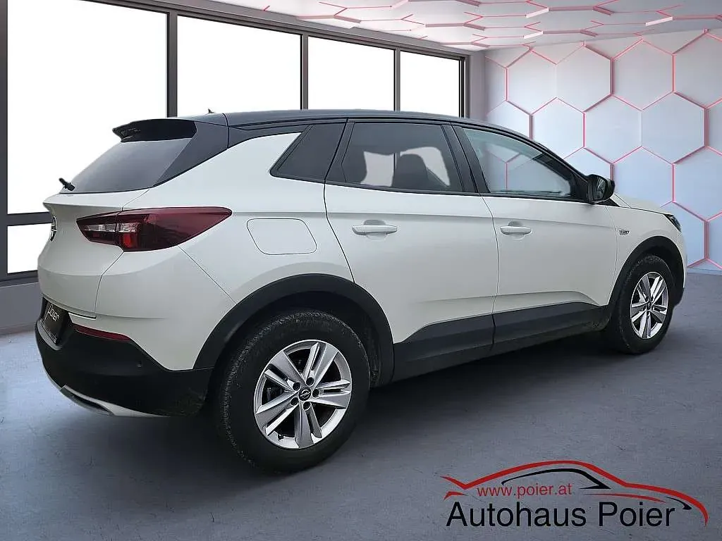 Opel Grandland X 2021 photo 3