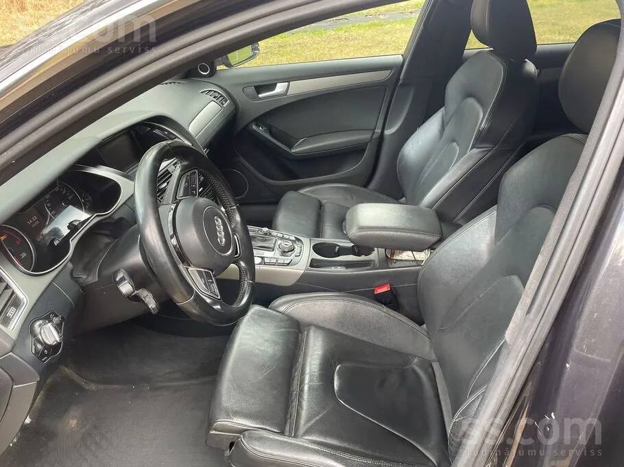 Audi A4 2012 photo 5