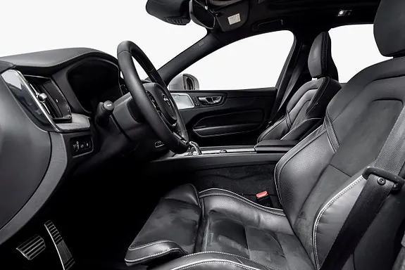 Volvo Xc60 2019 photo 5