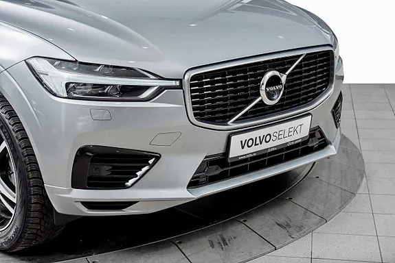 Volvo Xc60 2019 photo 2