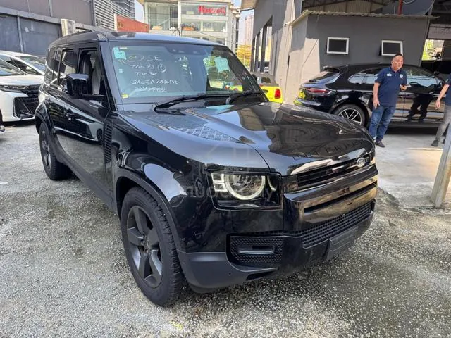 Land Rover Defender 110