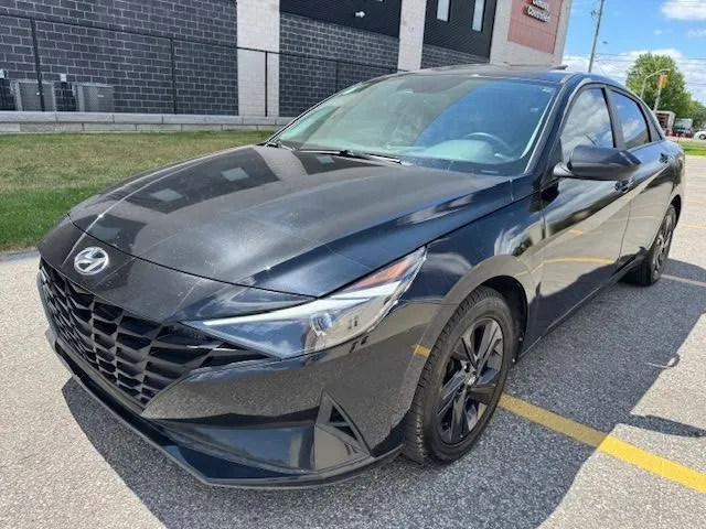 Hyundai Elantra 2023 photo 3