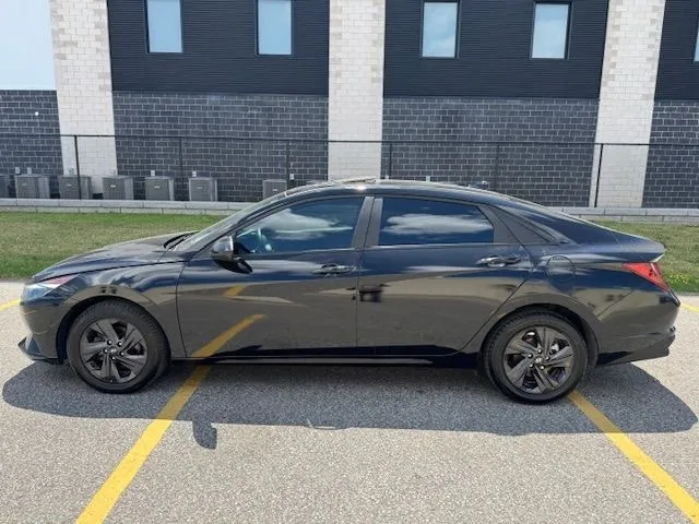 Hyundai Elantra 2023 photo 4