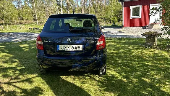 Skoda Fabia 2015 photo 3