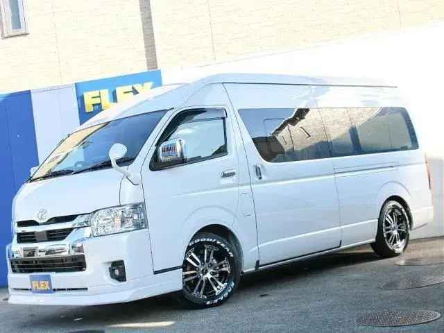 Toyota Hiace 2025 photo 3