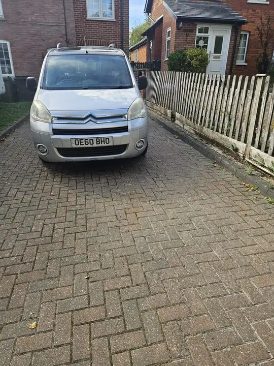 Citroen Berlingo 2011 photo 3