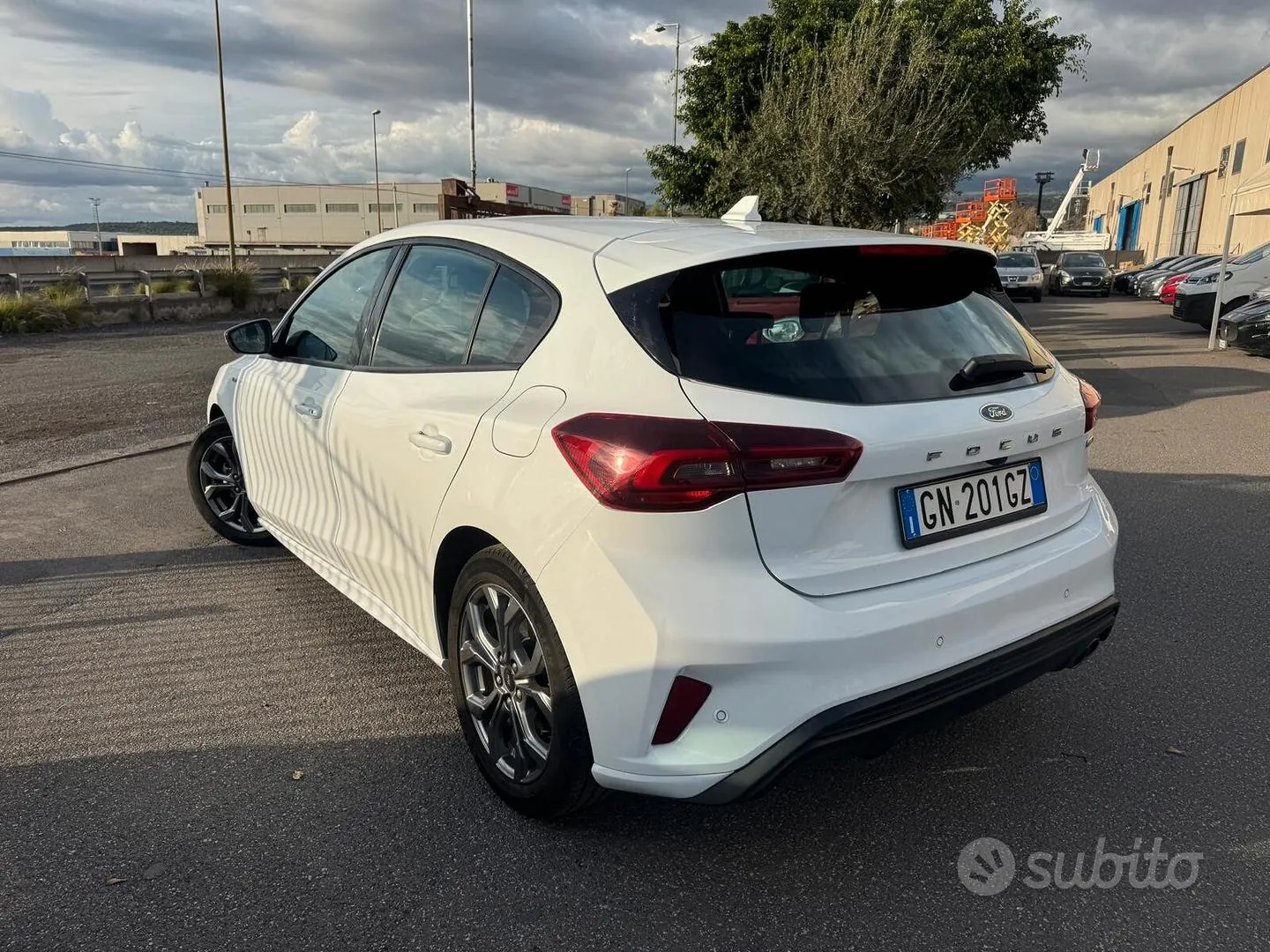 Ford Focus 2023 photo 4