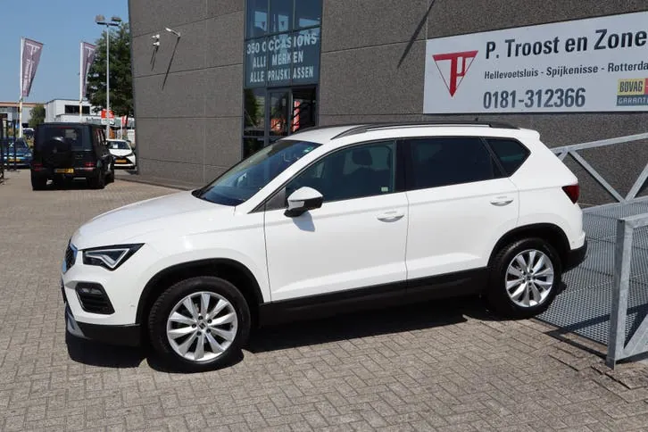 Seat Ateca 2023 photo 3