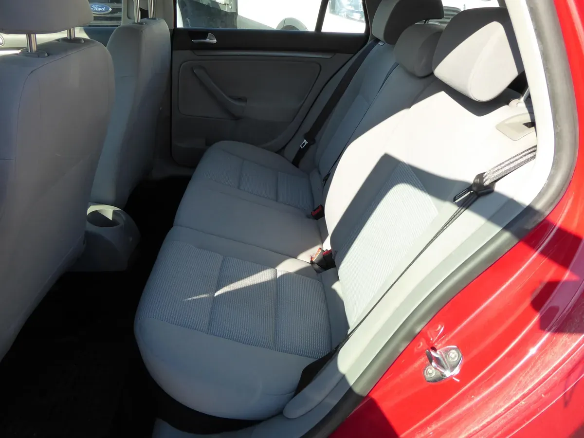 Volkswagen Golf 2008 photo 2