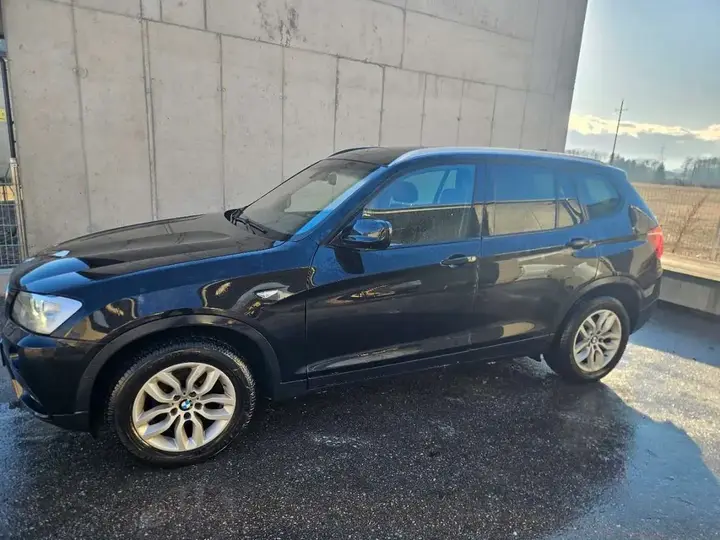 BMW X3 2012 photo 2