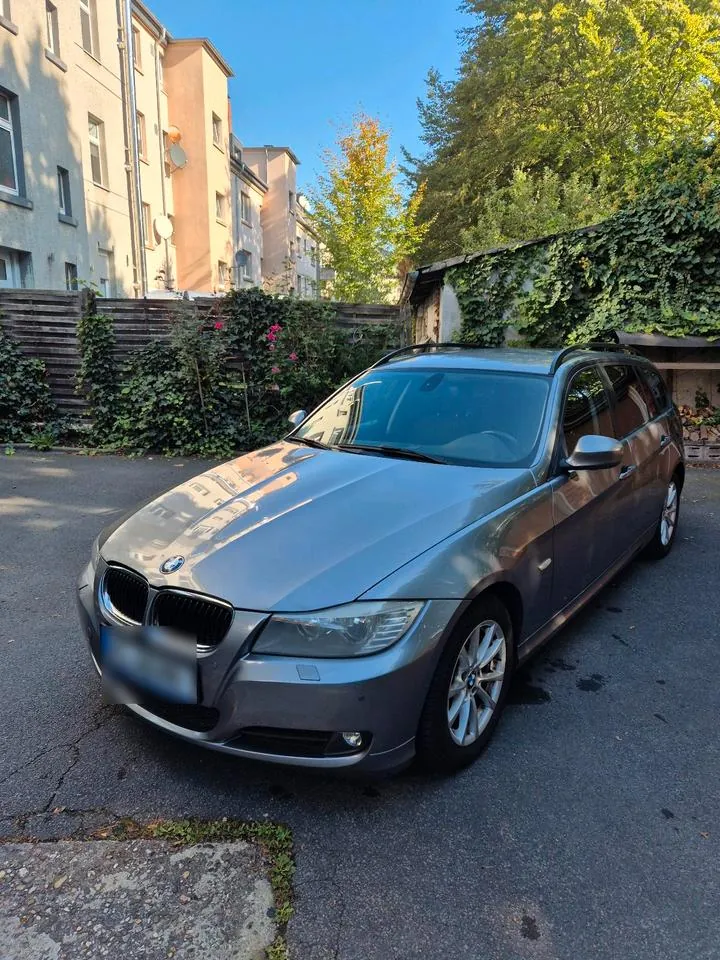 BMW E91 318I