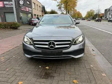 Mercedes-Benz E220 2018 photo 2