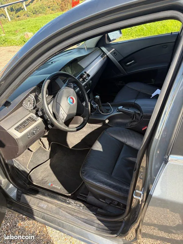 BMW 5 Series 2005 photo 3