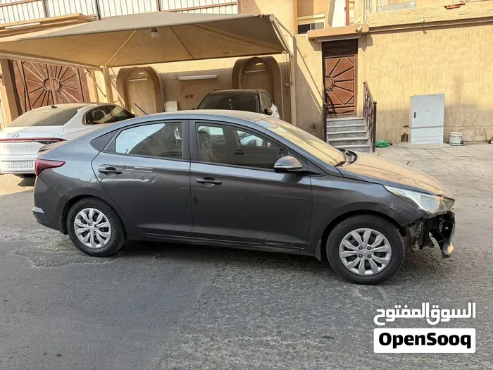 Hyundai Accent 2023 photo 3