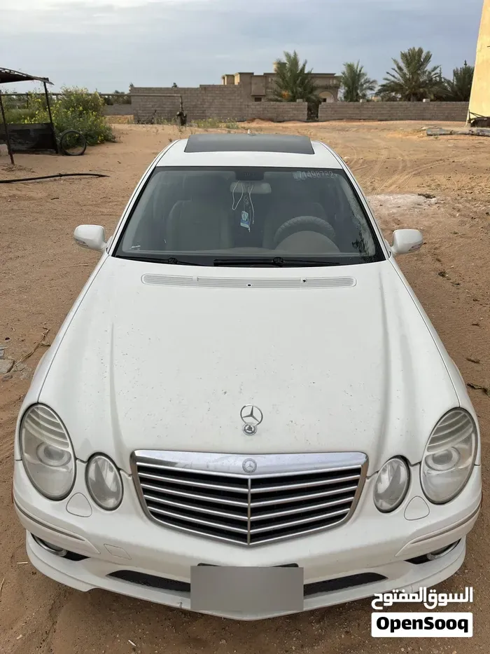 Mercedes-Benz E-Class 2009 photo 5