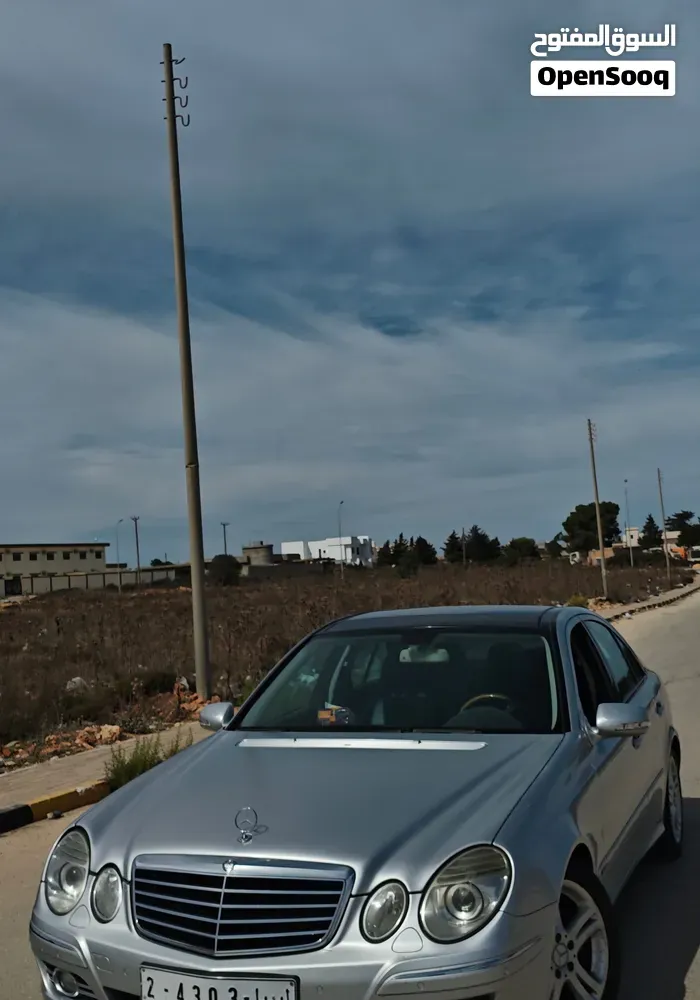 Mercedes-Benz E-Class 2009 photo 3