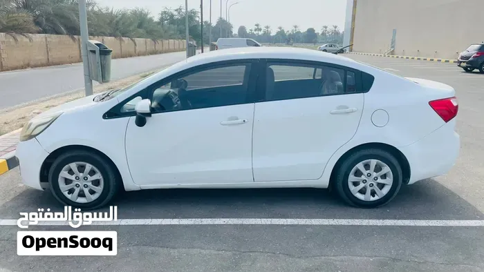 Kia Rio 2013 photo 2
