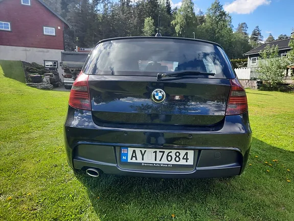 BMW 116D 2011 photo 3
