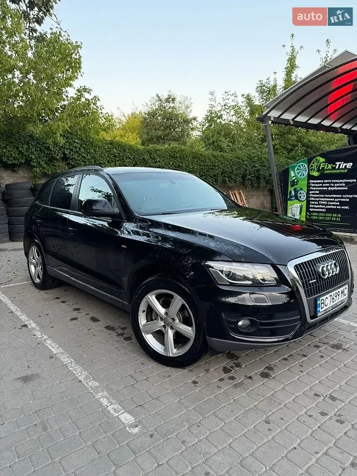 Audi Q5 2010 photo 2