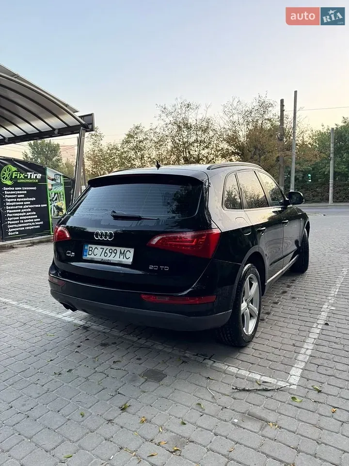 Audi Q5 2010 photo 4