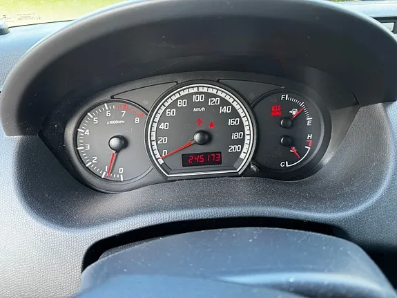 Suzuki Swift 2008 photo 5