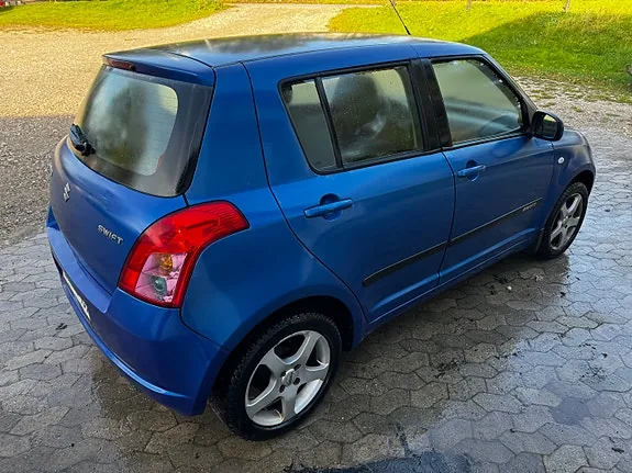 Suzuki Swift 2008 photo 3