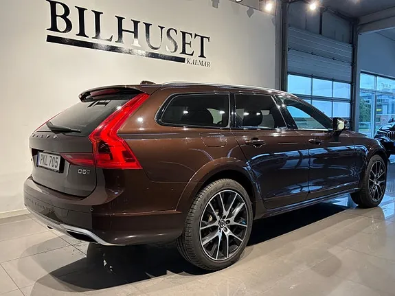 Volvo V90 Cross Country 2018 photo 3
