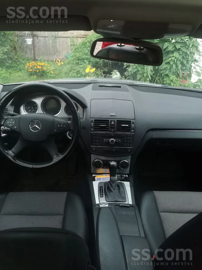 Mercedes-Benz C220 2008 photo 3